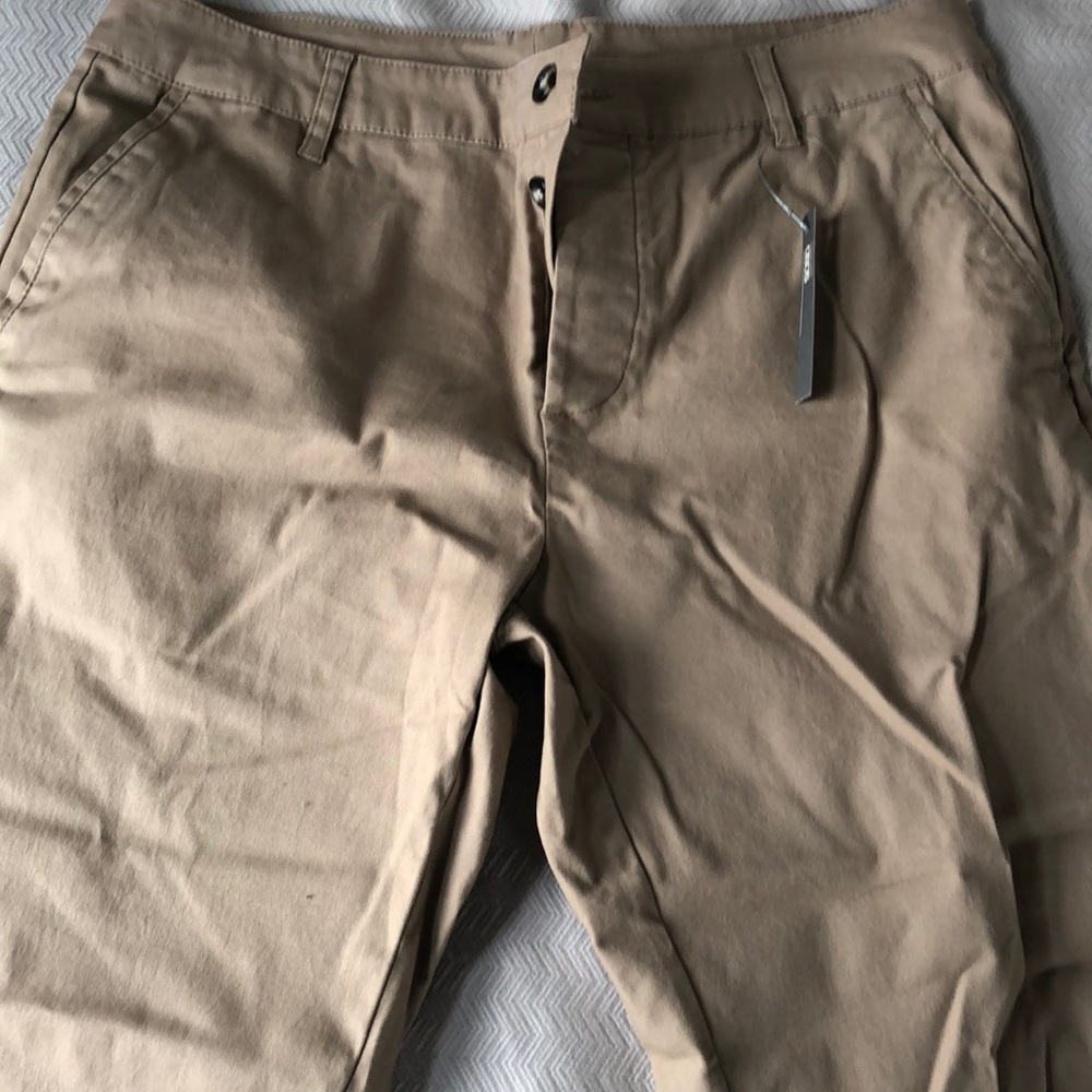 New with tags ASOS skinny khaki pants